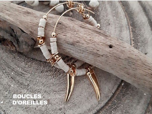 LES BOUCLES D'OREILLES